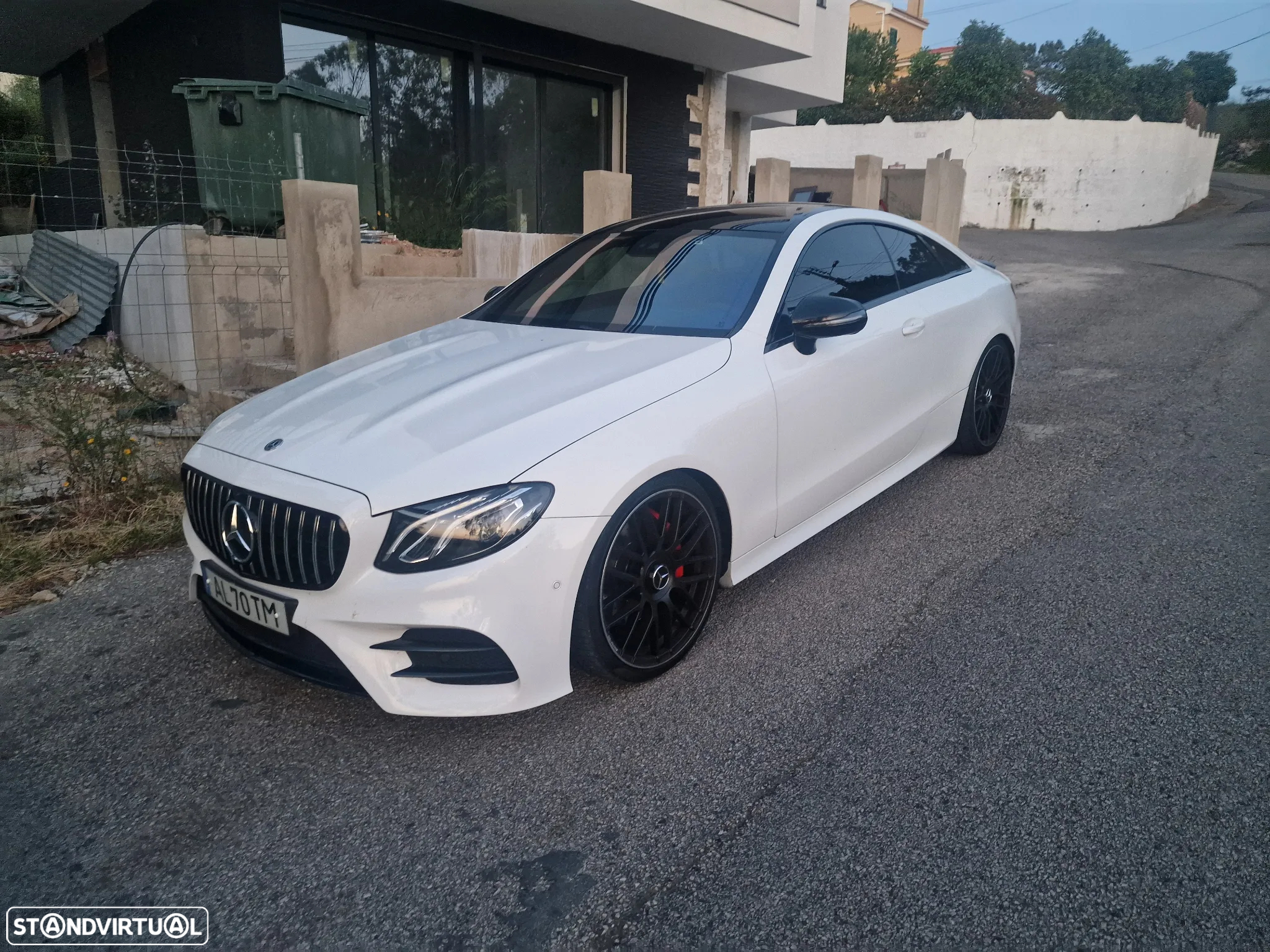 Mercedes-Benz E 220 d Coupe 9G-TRONIC AMG Line - 2