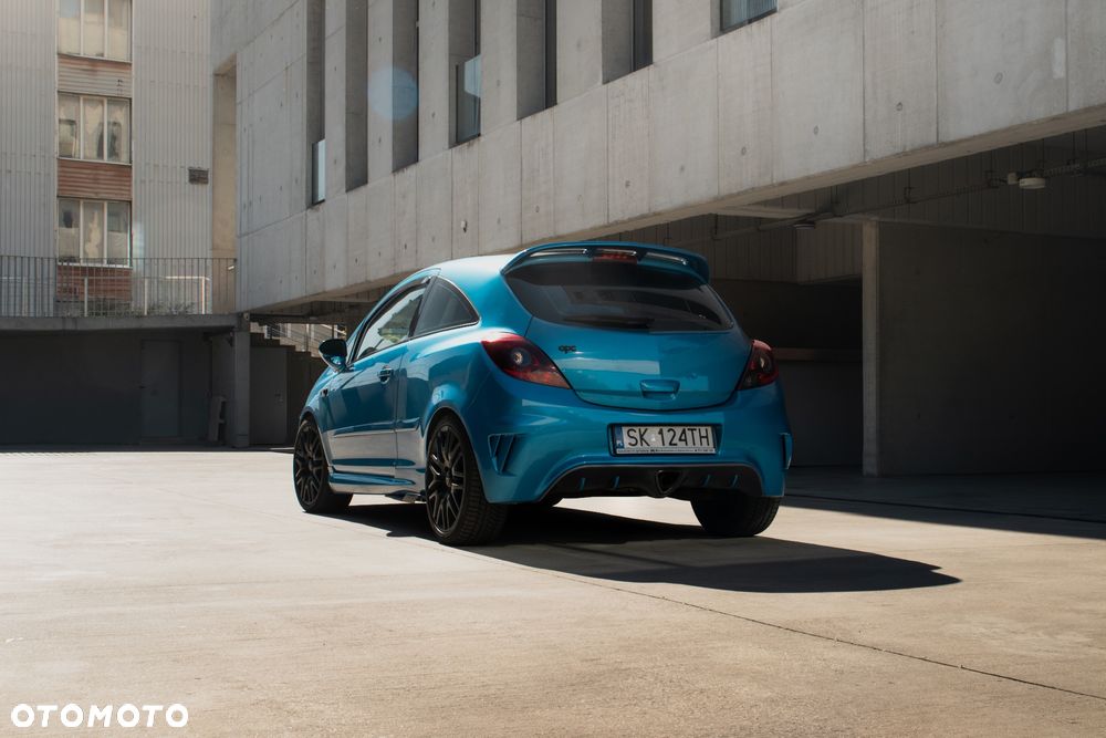 Opel Corsa 1.6T OPC - 15