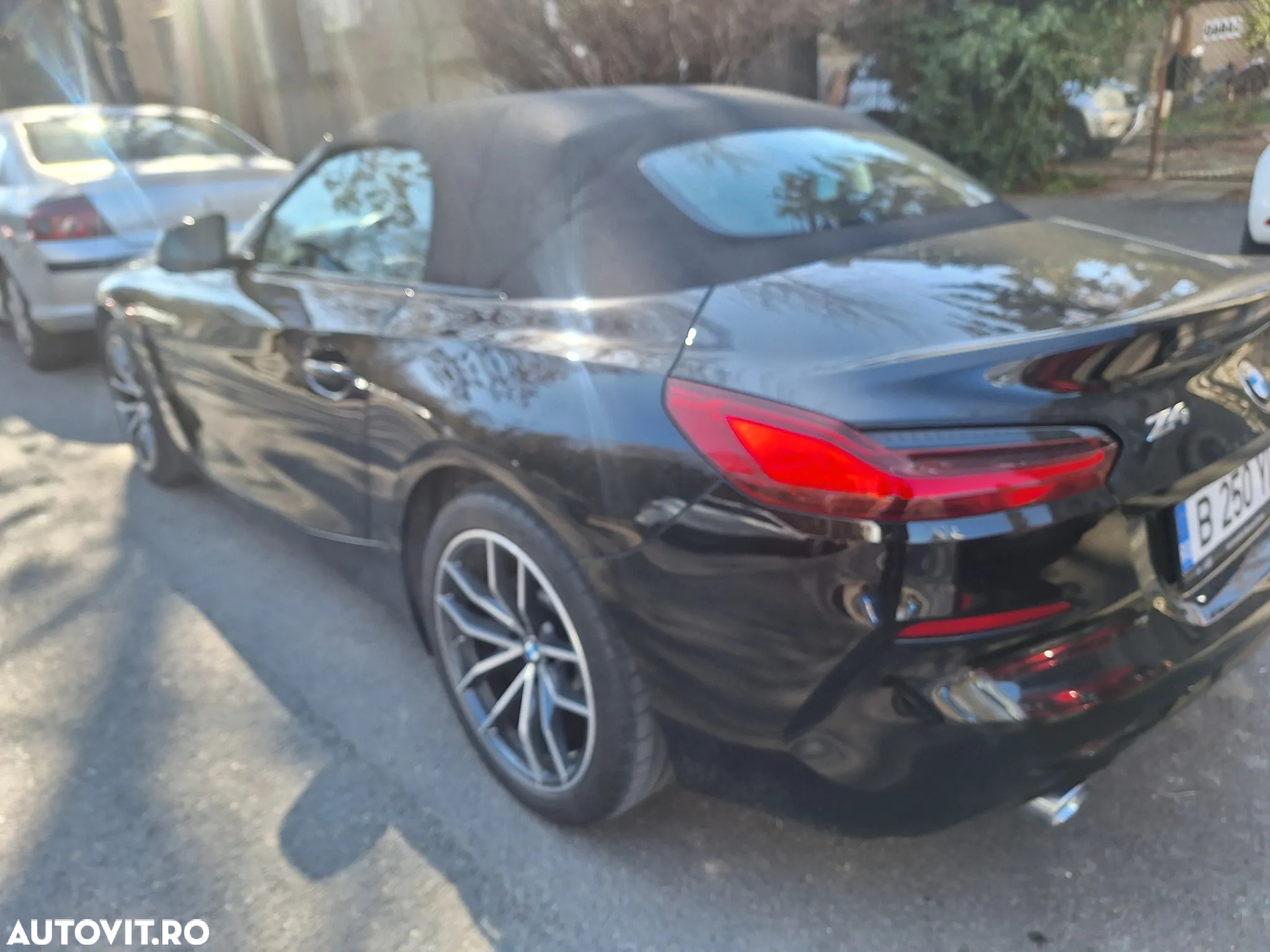 BMW Z4 sDrive30i AT - 13