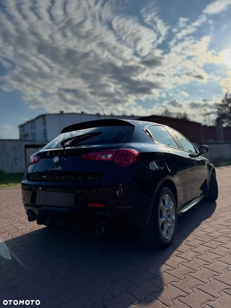 Alfa Romeo Giulietta 2.0 JTDM Veloce - 12