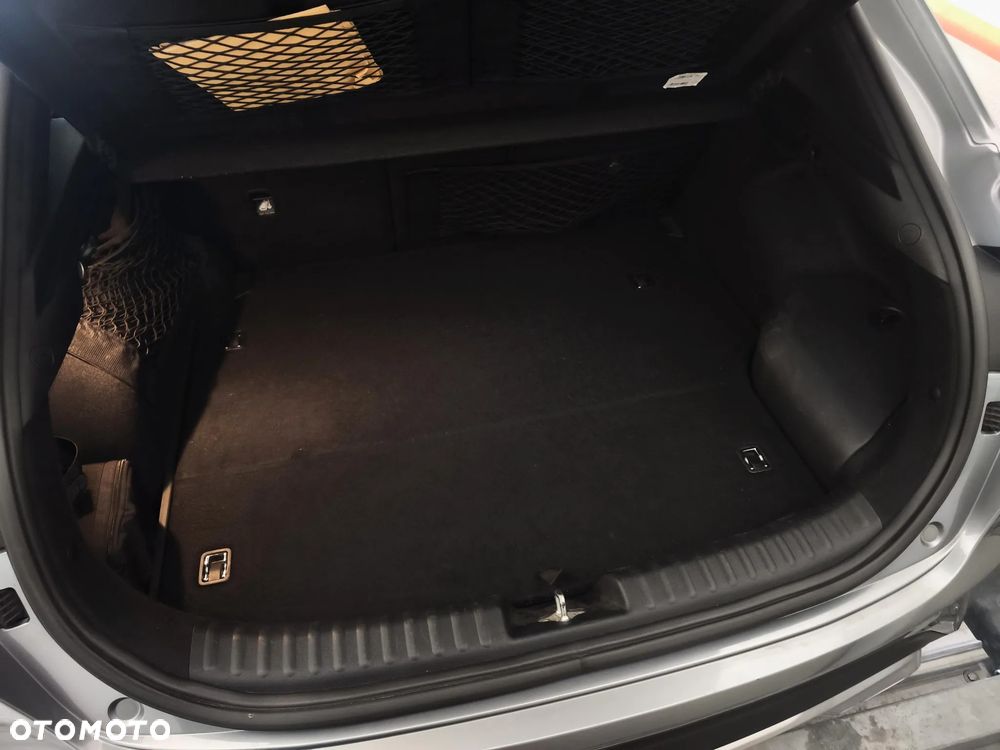 Kia XCeed 1.6 GDI PHEV L Business Line DCT - 4