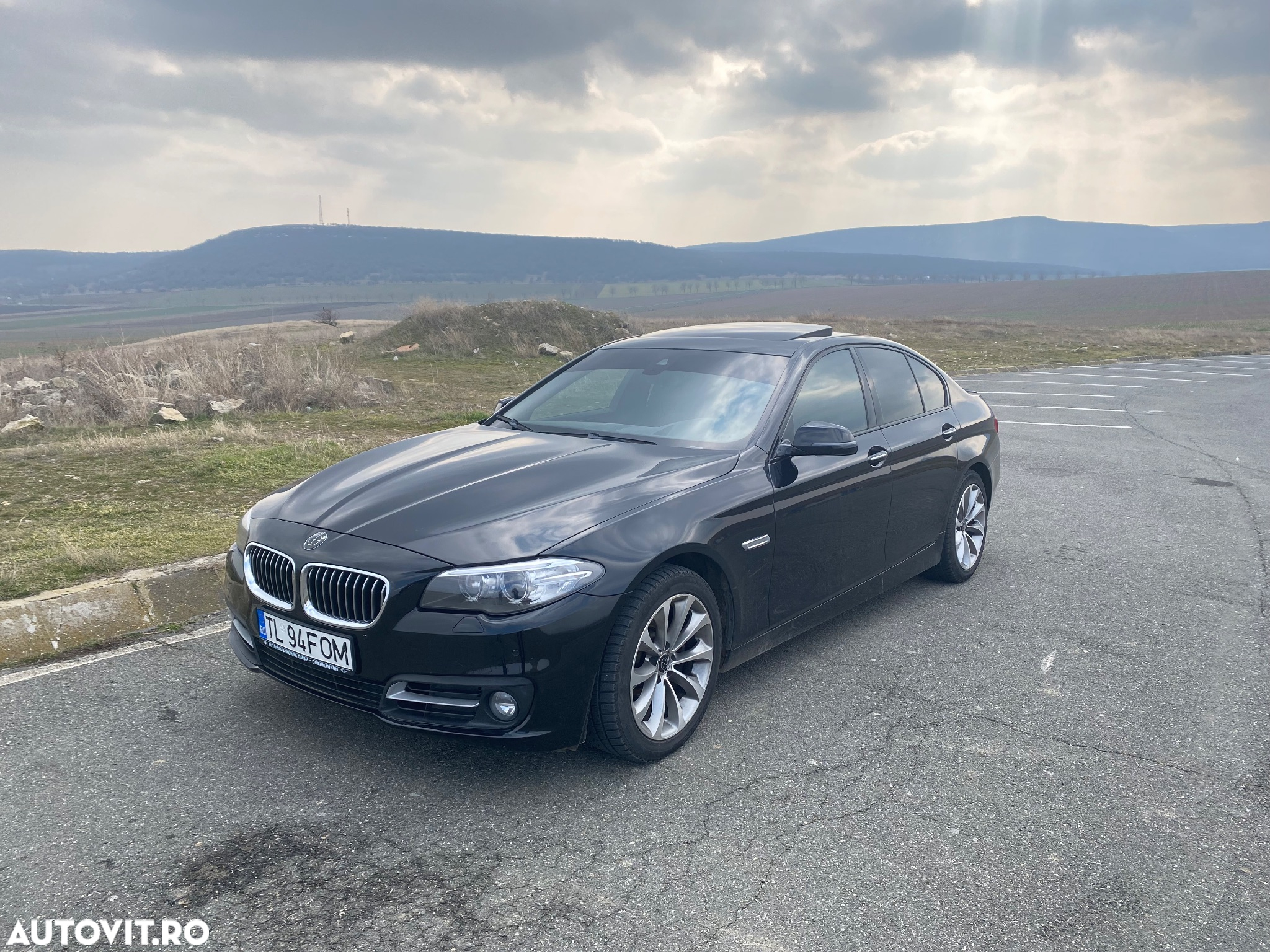 BMW Seria 5 520d xDrive AT - 19