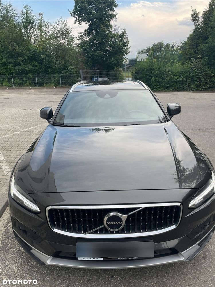 Volvo V90 Cross Country - 2