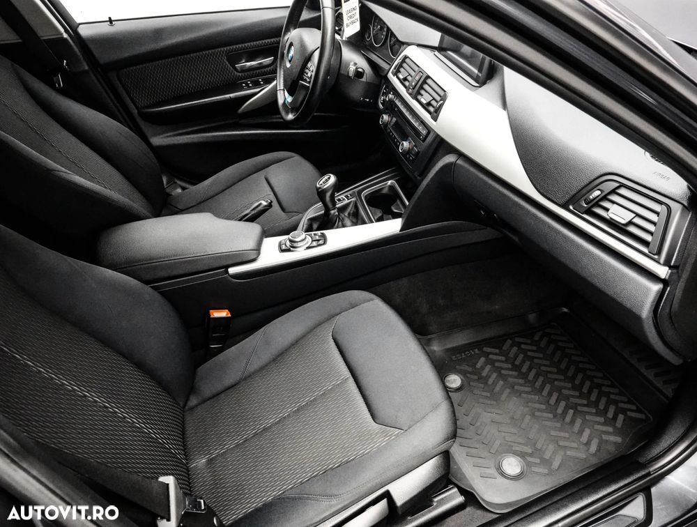 BMW Seria 3 320d DPF Blue Performance Edition Lifestyle - 13