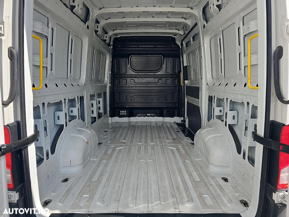 Volkswagen Crafter - 15