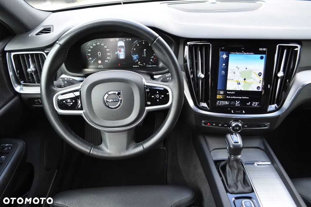 Volvo V60 Cross Country Pro T5 AWD - 22