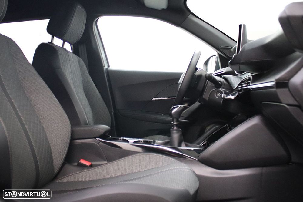 Peugeot 2008 1.2 PureTech Allure - 22
