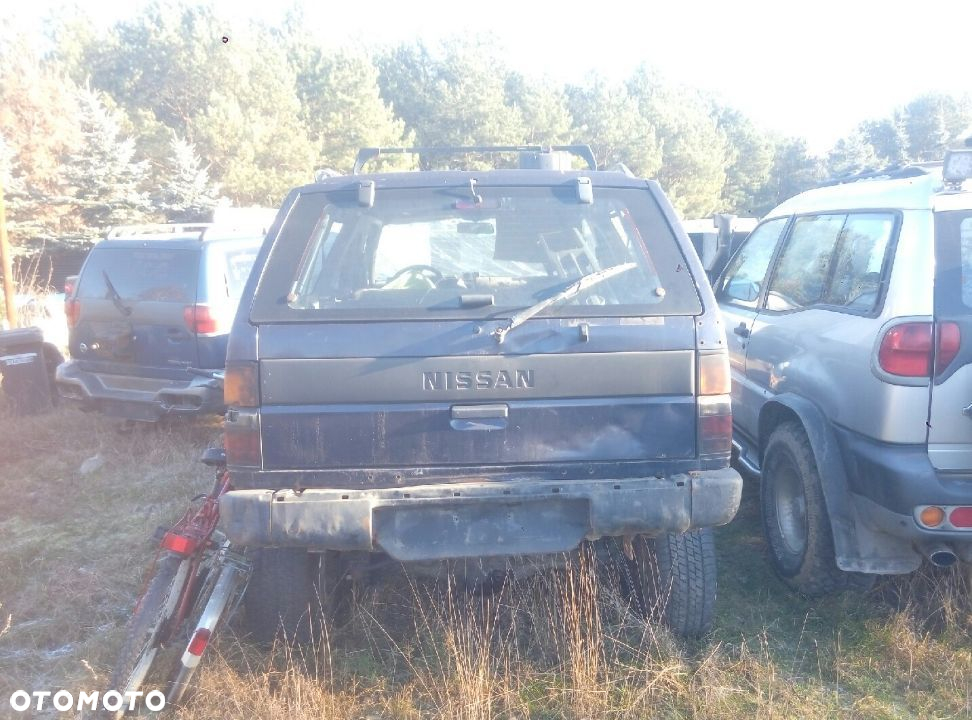 Nissan Terrano 2.7 td na części - 6