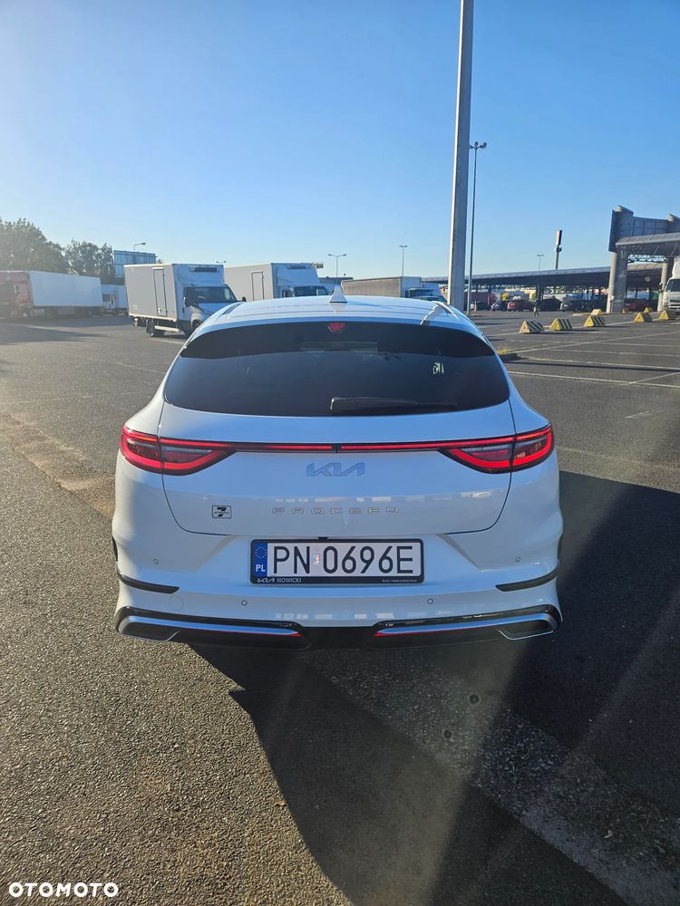 Kia ProCeed - 4
