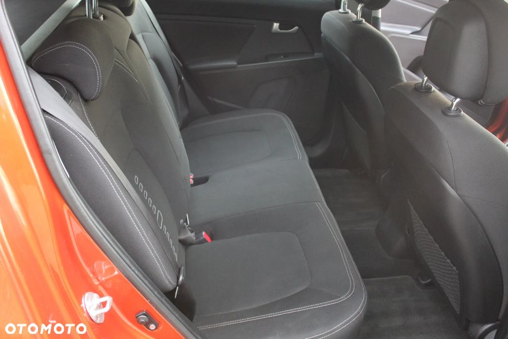 Kia Sportage 2.0 CRDI 4WD Attract - 13