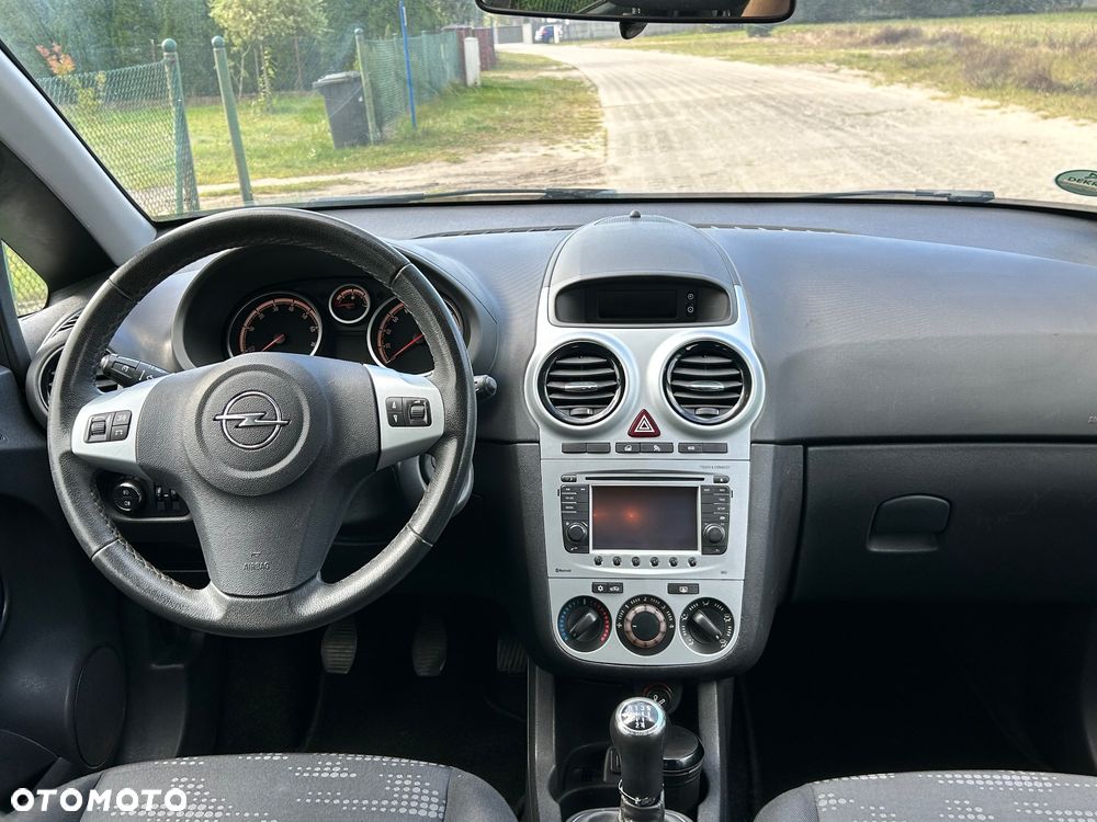 Opel Corsa 1.4 16V Color Edition - 23
