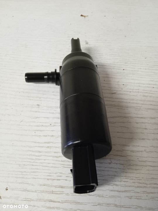 POMPKA SPRYSKIWACZA AUDI SKODA BMW MINI SEAT 8K0955681  0E6R0955681 - 1
