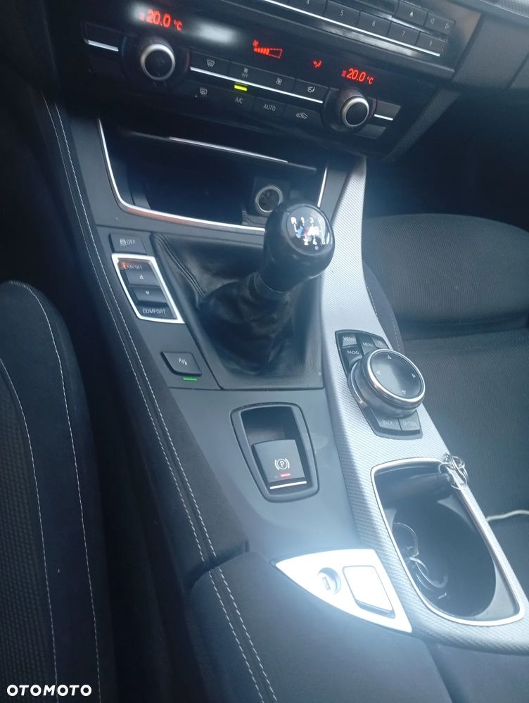 BMW Seria 5 520d - 13