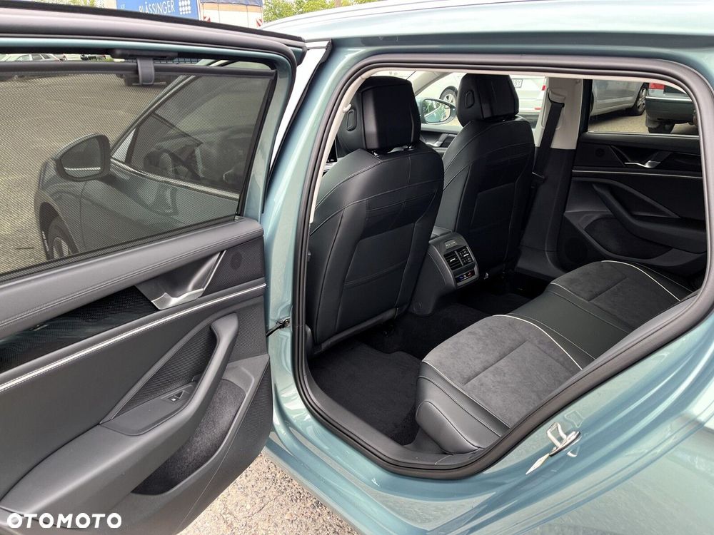 Volkswagen Passat Variant 2.0 TDI SCR Business DSG - 28