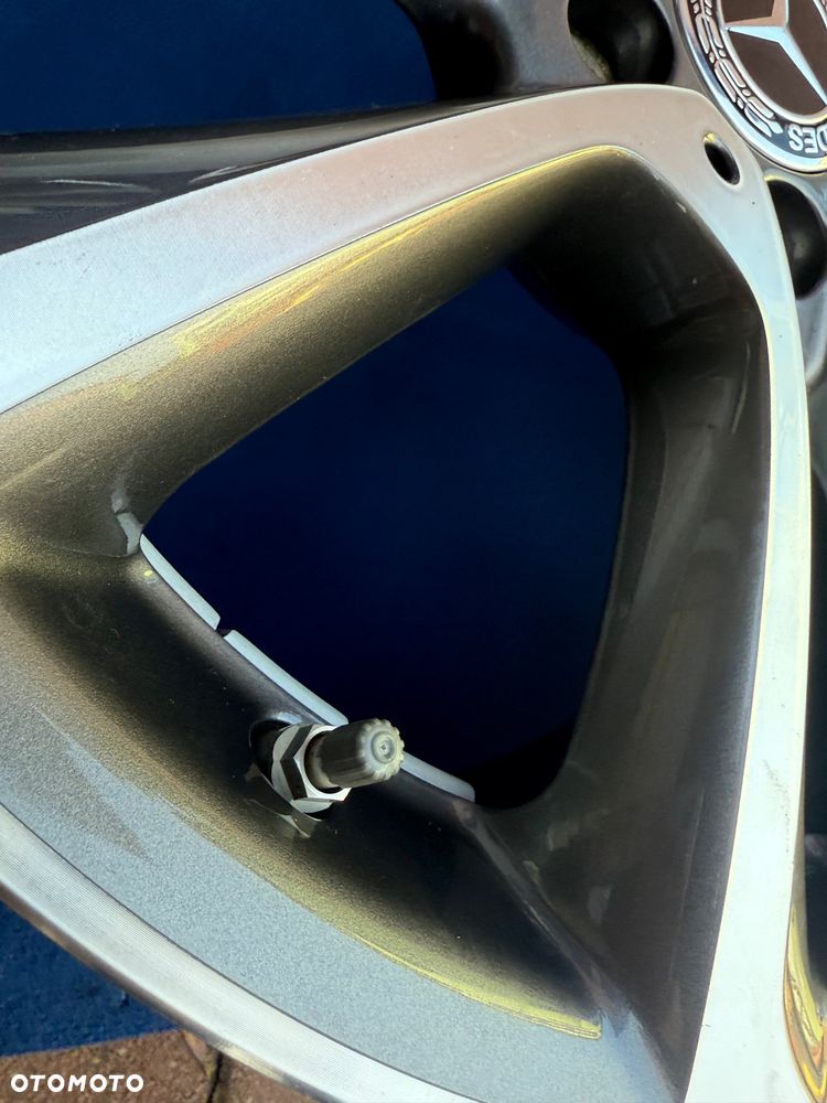 Felgi 18” Mercedes E Klasa 8” ET43 5x112 z czujnikami ciśnienia – 66,6 otwór - 6
