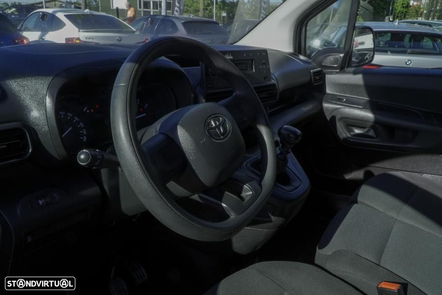 Toyota Proace City 1.5D L2 Comfort - IVA Dedutível - 12