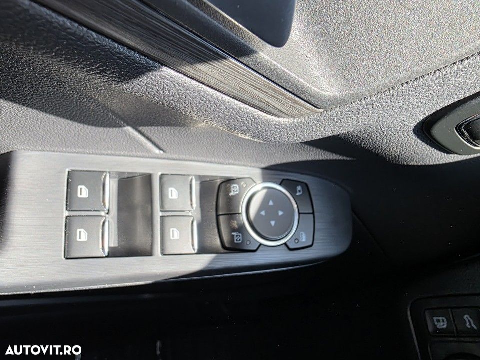 Ford Kuga 2.5 Duratec FWD PHEV Active X - 25