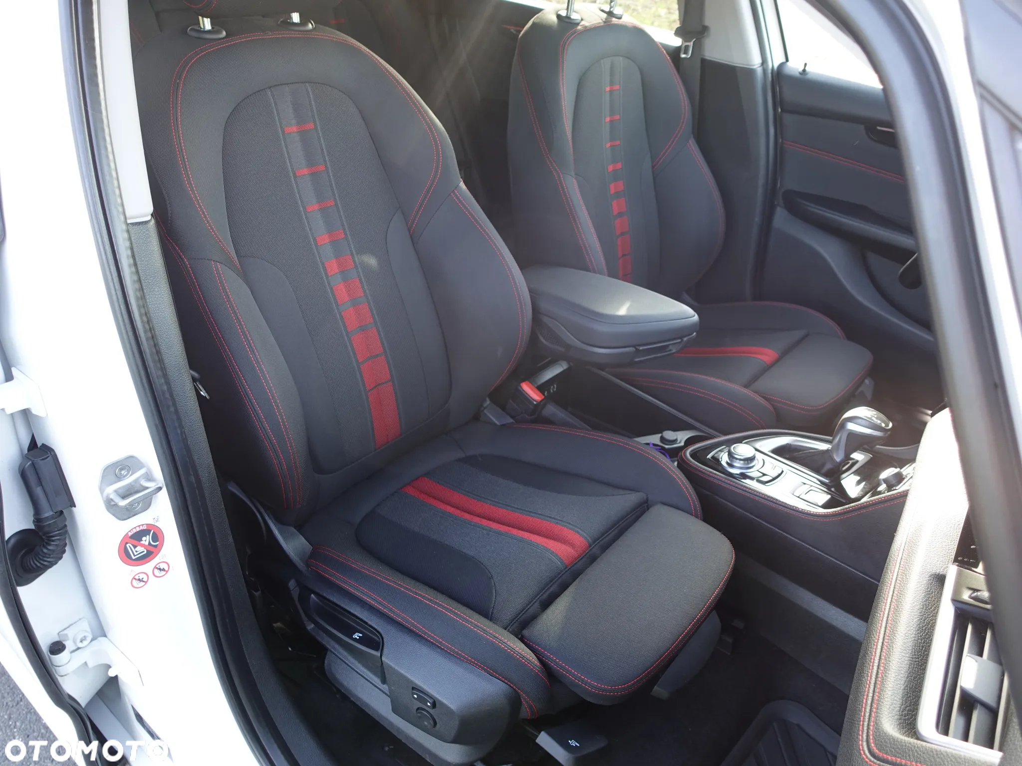 BMW Seria 2 218i Sport Line - 6