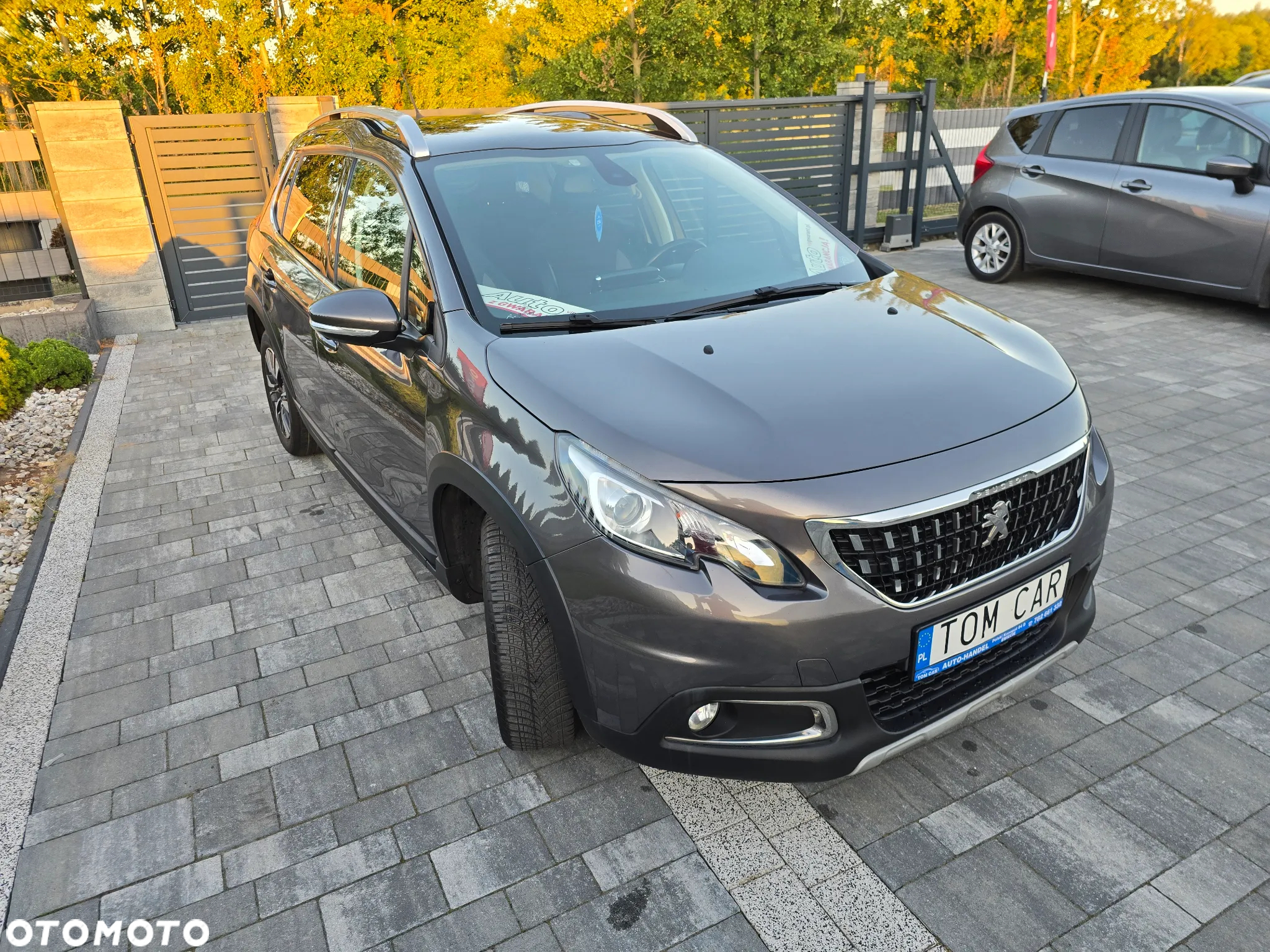 Peugeot 2008 1.2 Pure Tech GPF Allure S&S - 4