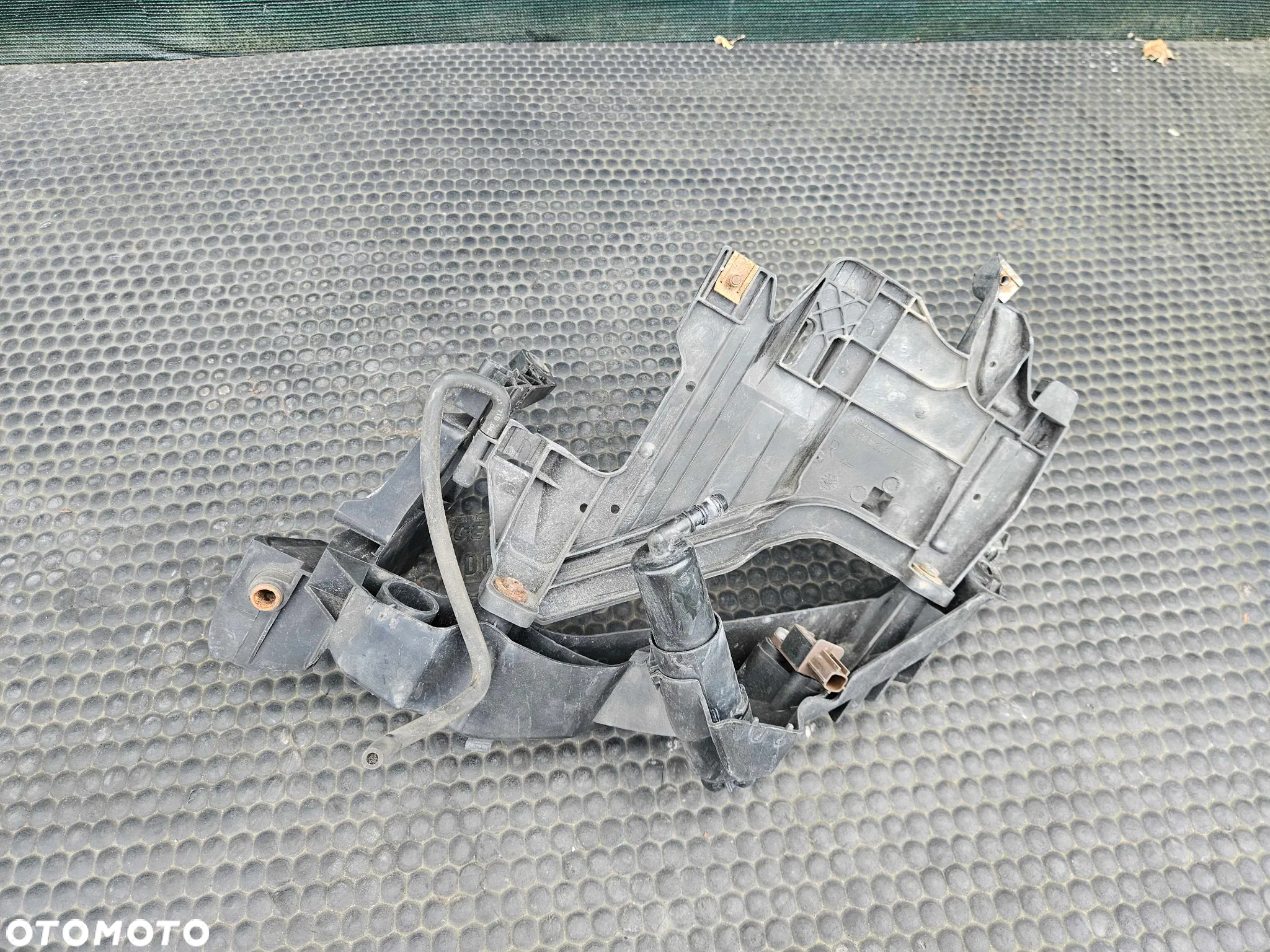 Slizg Lampy Mocowanie Lampa Uchwyt Pod Lampe Lewy Prawy Spryskiwacz Czujnik Audi A4 B8 - 37