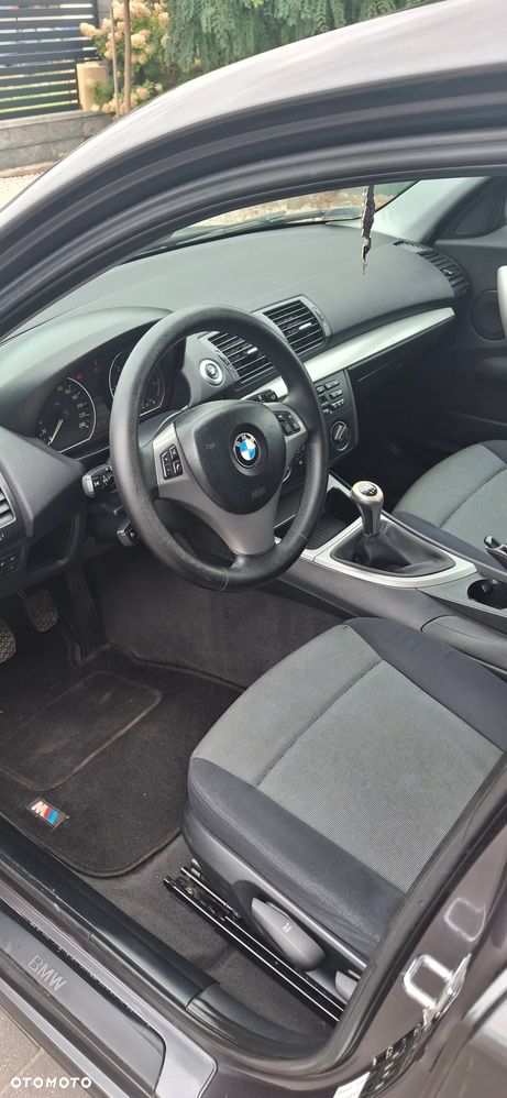 BMW Seria 1 120d - 10