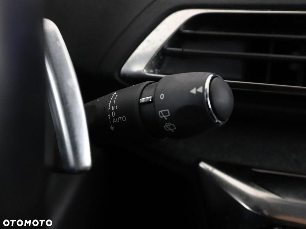 Peugeot 3008 1.2 PureTech Allure S&S EAT8 - 35