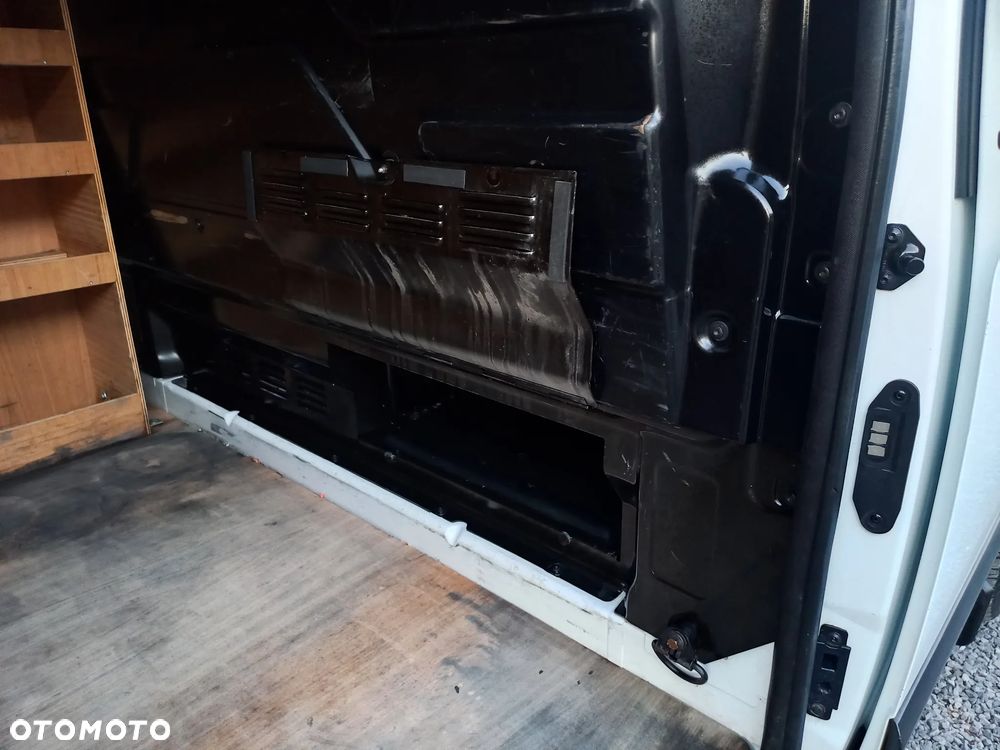 Ford Transit Custom - 12