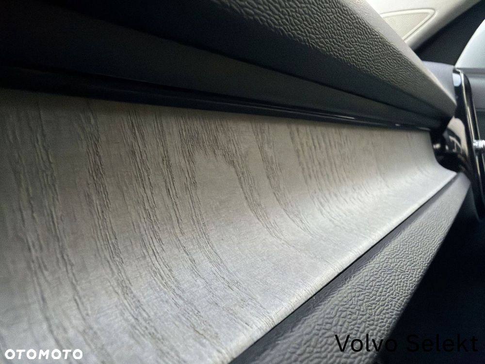 Volvo XC 40 - 21
