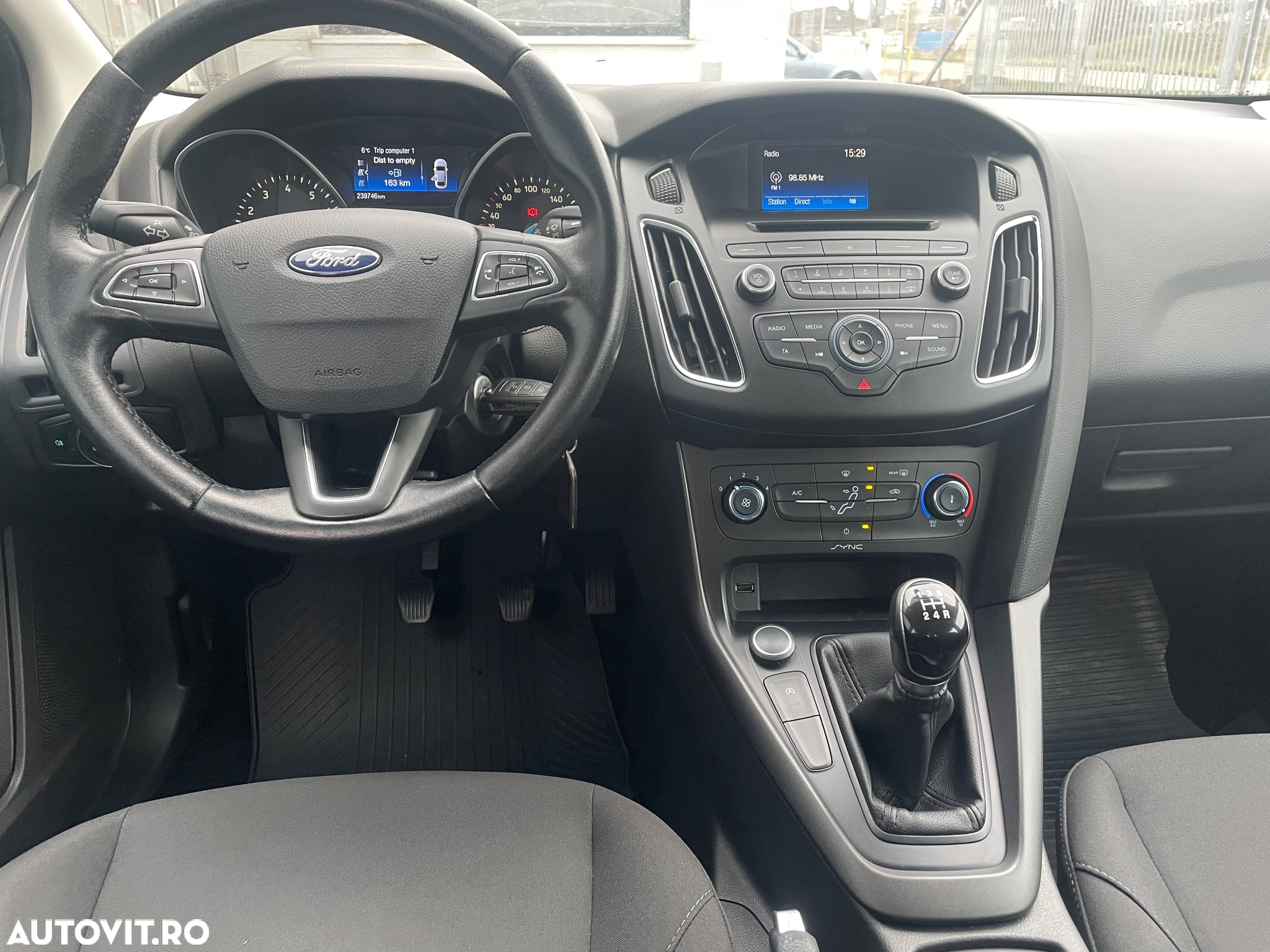 Ford Focus 1.0 EcoBoost Trend - 5