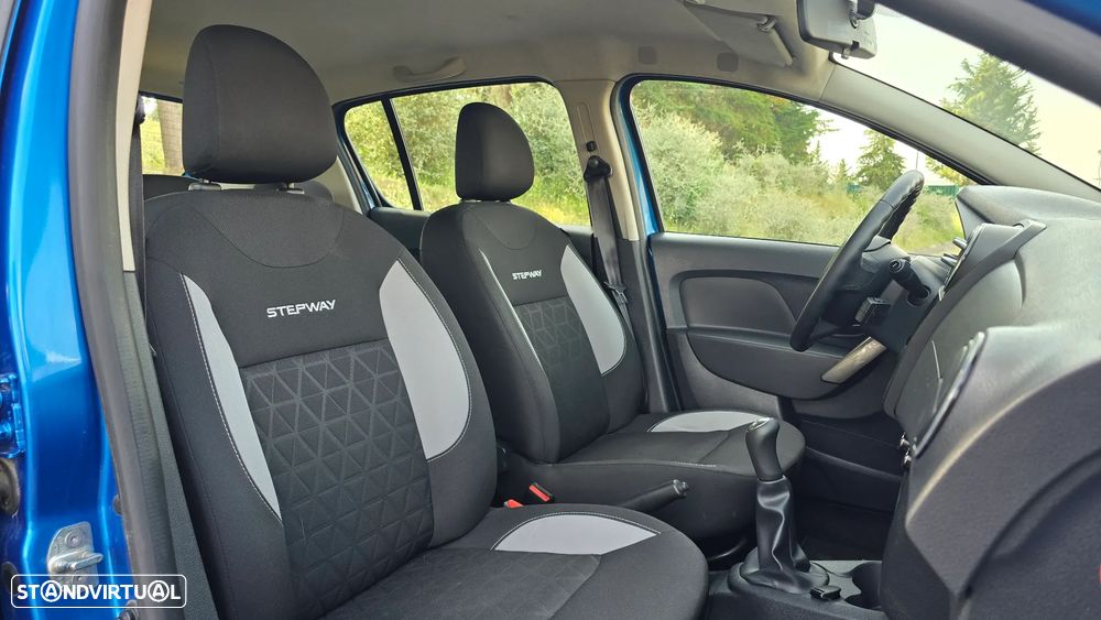 Dacia Sandero 0.9 TCe Stepway - 42