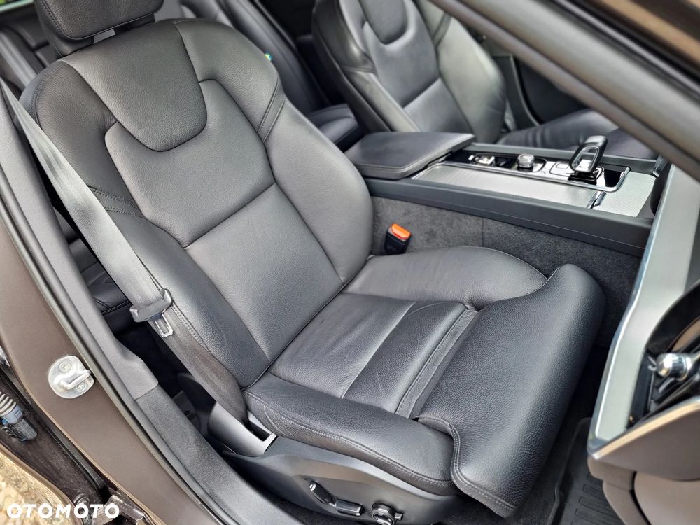 Volvo V60 Cross Country B4 D AWD Ultimate - 19