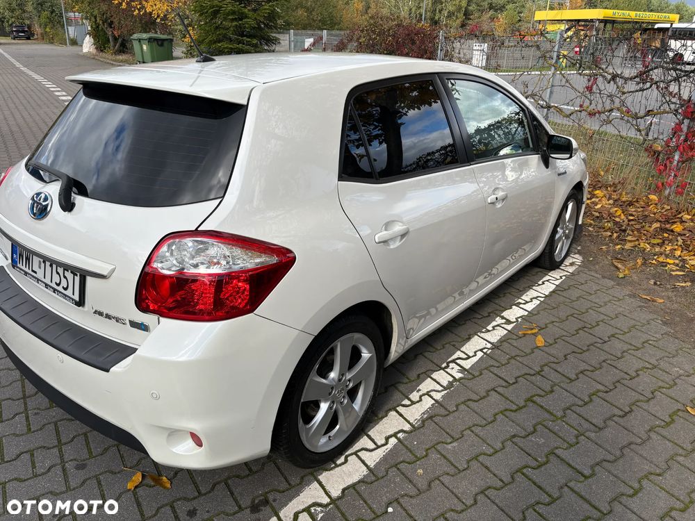 Toyota Auris 1.8 HSD Luna - 5