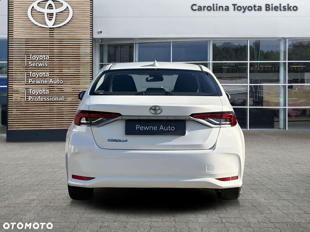Toyota Corolla - 5