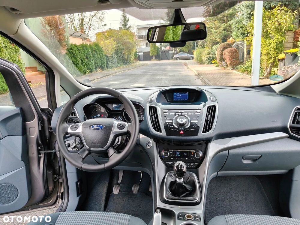 Ford Grand C-MAX Titanium - 23