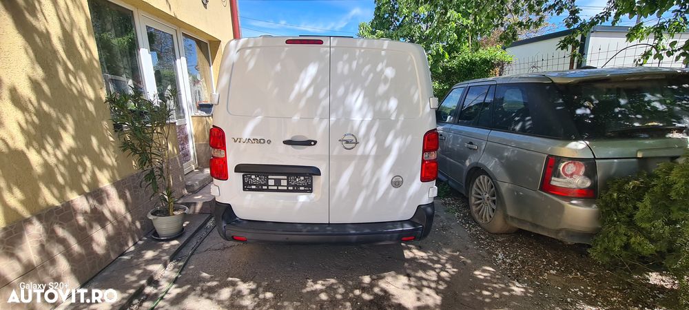 Opel Vivaro - 10