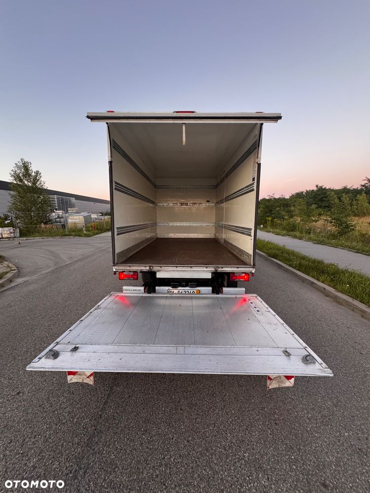 Iveco Daily 35s18 3.0 Kontener z Windą drzwi boczne - 25