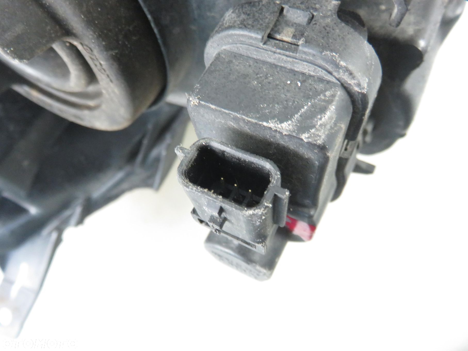 LAMPA PRAWA PRZEDNIA SUZUKI SX4 - 3