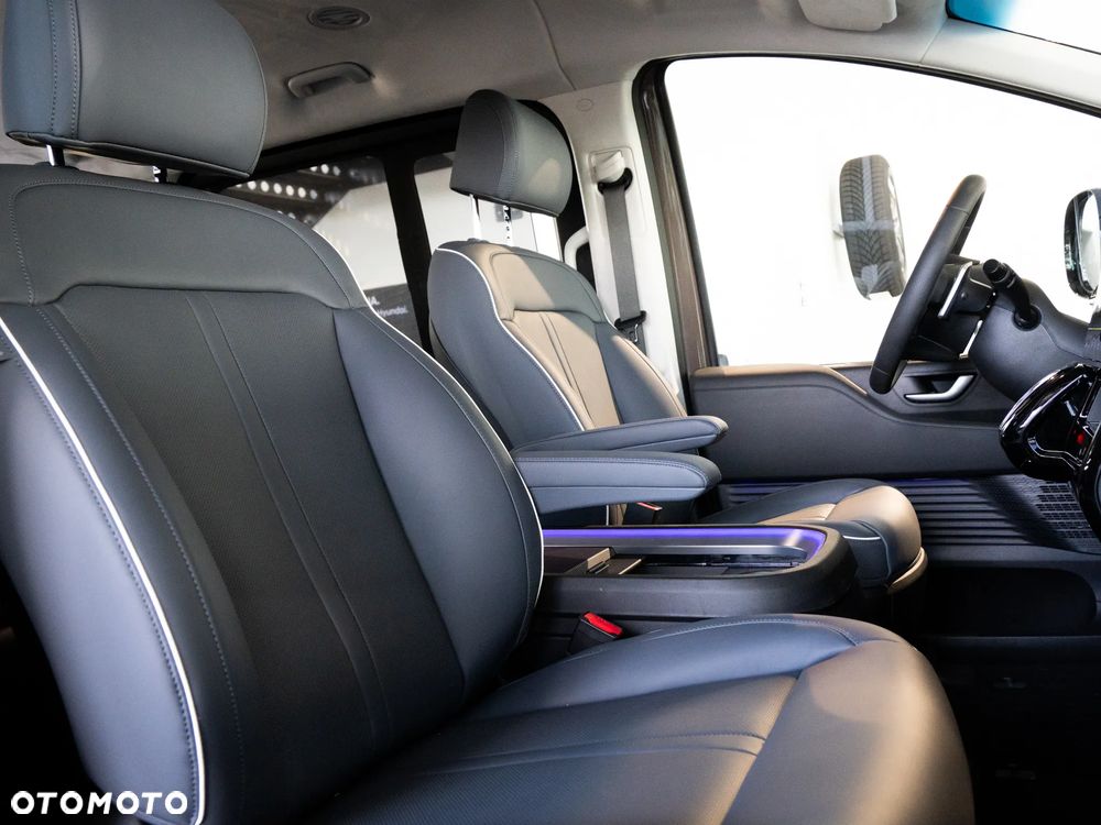 Hyundai Staria 1.6 T-GDI HEV Luxury - 5