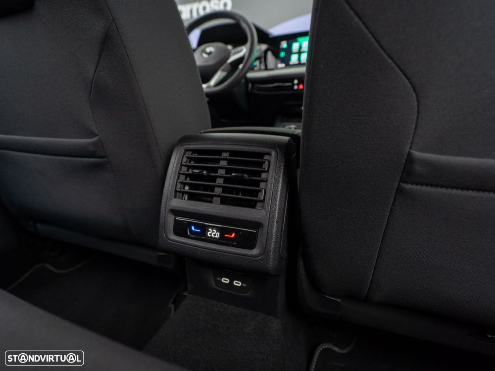 VW Golf 2.0 TDI Life DSG - 36