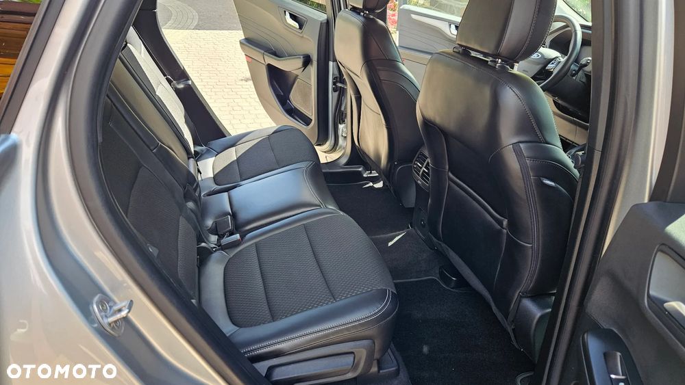 Ford Kuga - 31