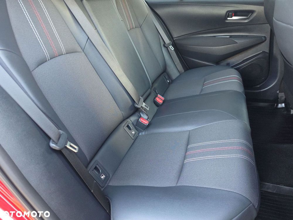 Toyota Corolla - 10
