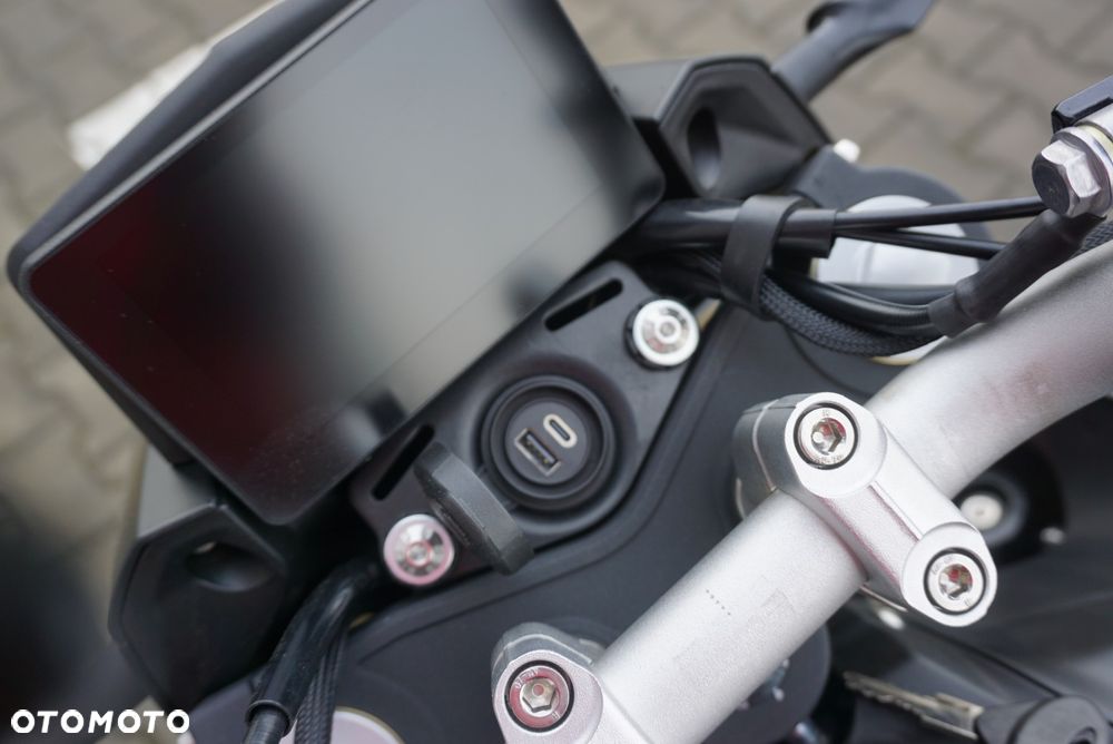 QJMOTOR SRK 125S - 14