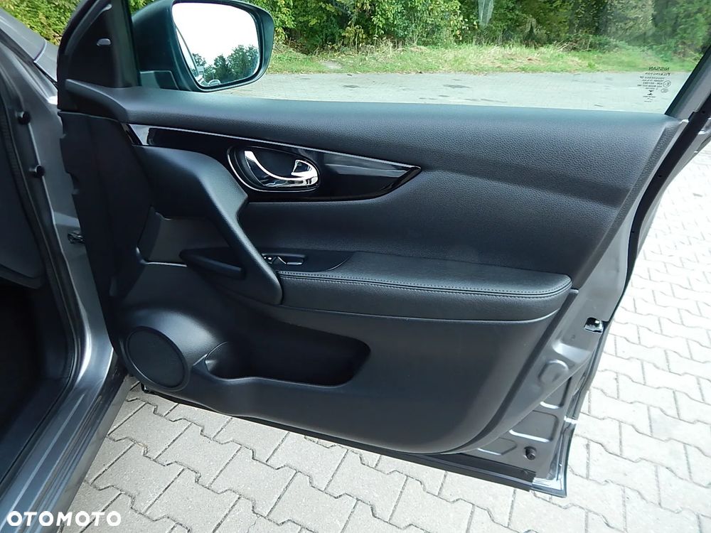 Nissan Qashqai 1.2 DIG-T N-Vision EU6 - 27
