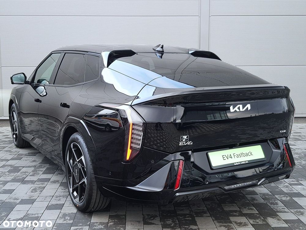 Kia EV4 81.4kWh GT-Line - 8