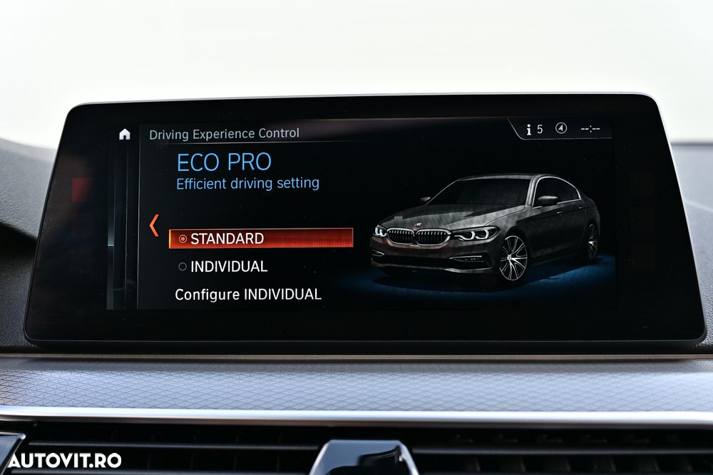 BMW Seria 5 530i xDrive AT - 32