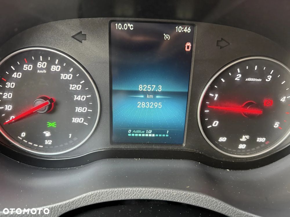 Mercedes-Benz Sprinter - 14