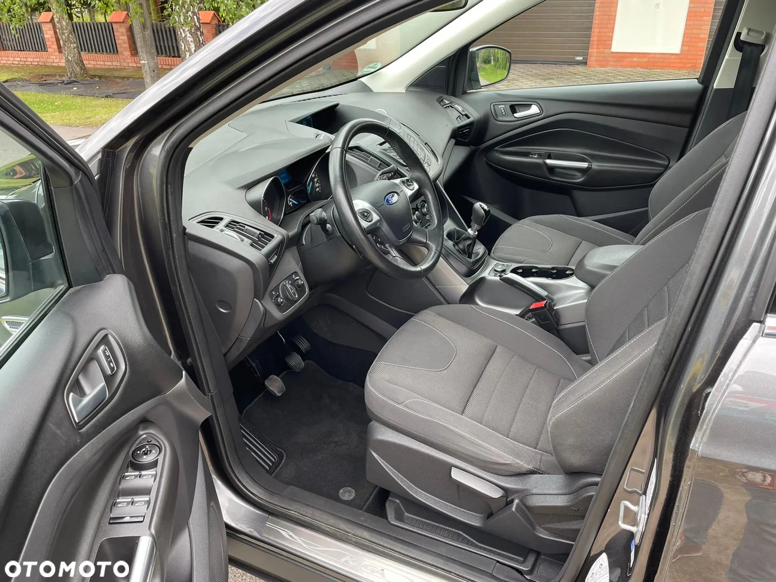 Ford Kuga - 17
