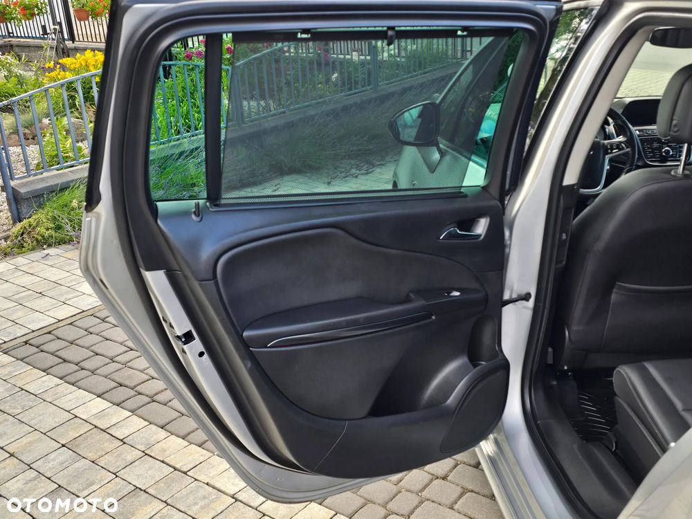 Opel Zafira 1.6 T SIDI Cosmo - 18