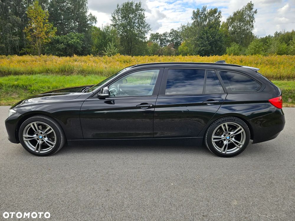 BMW Seria 3 320d Touring xDrive - 16