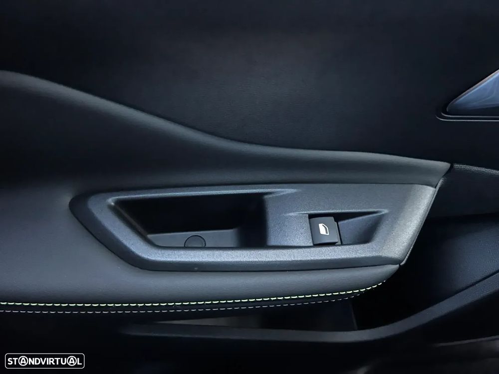 Peugeot 308 SW 1.6 Hybrid GT e-EAT8 - 38